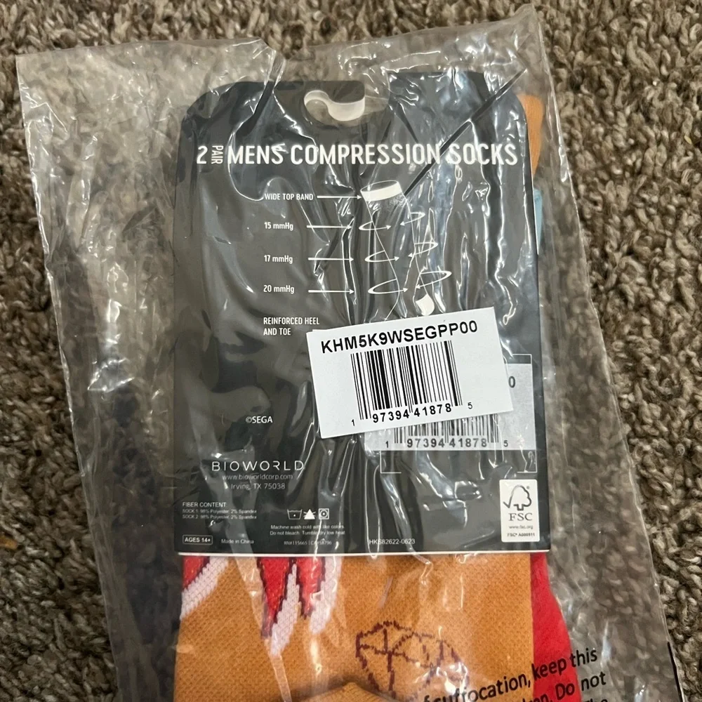 NEW SONIC HEDGEHOG SONIC AND KNUCKLES ATHLETIC COMPRESSION SOCKS